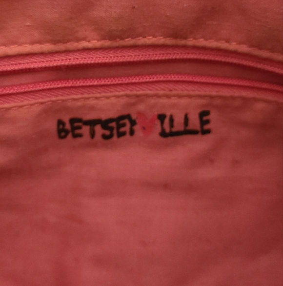 Betseyville by Betsey Johnson Blue Floral Quilted Tote Bag with Chain Straps - Picture 4 of 10